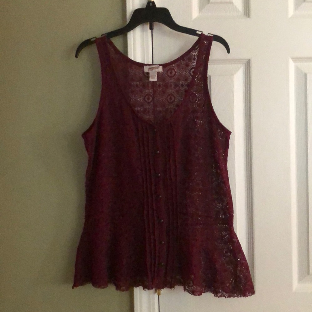 Maroon tank top